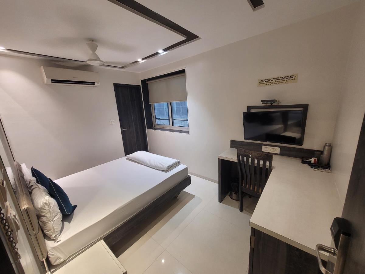 Hotel Heritage - Near Trade Center, Visa Consulate Bkc Mumbai Exterior photo