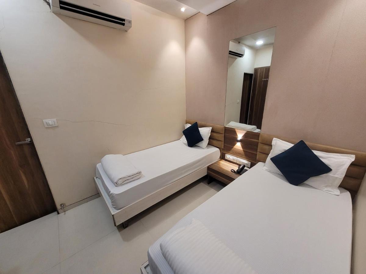 Hotel Heritage - Near Trade Center, Visa Consulate Bkc Mumbai Exterior photo